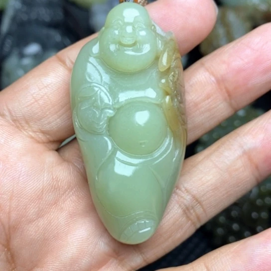 颈饰未镶嵌和田玉