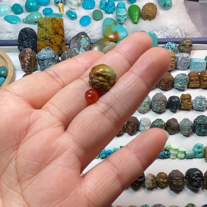 南红玛瑙未镶嵌颈饰