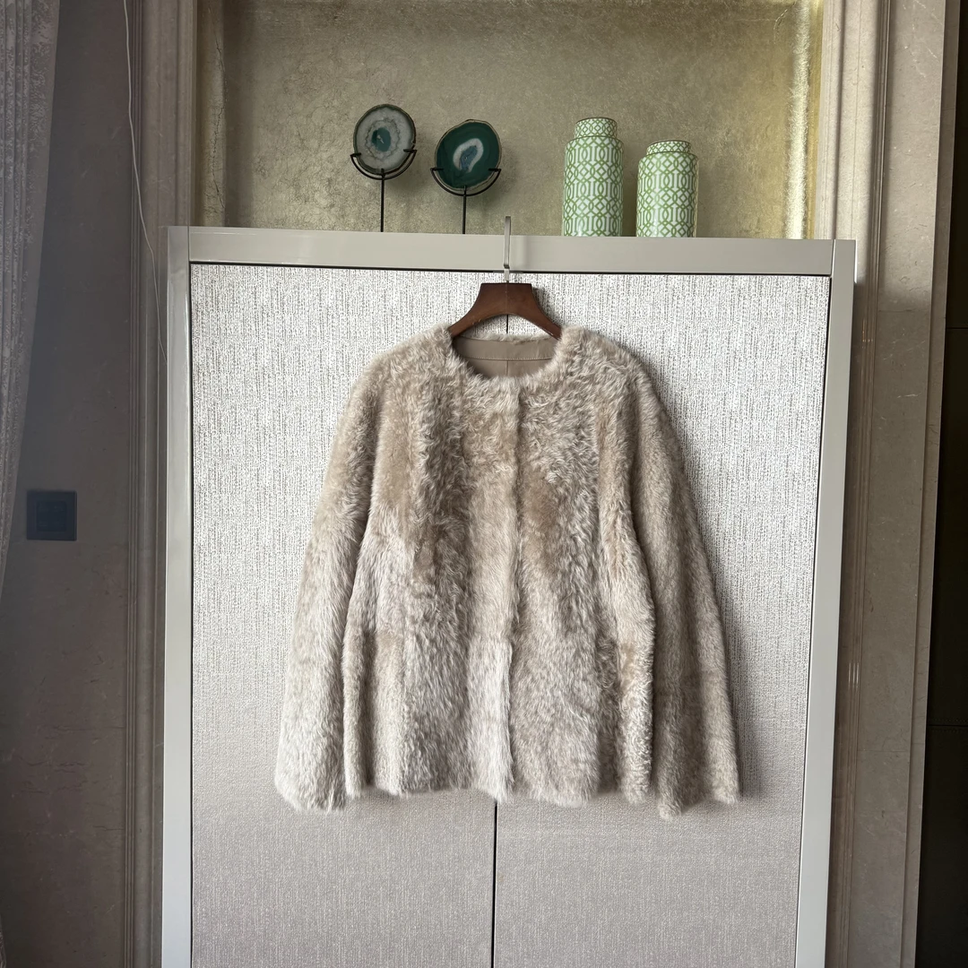 【多玛】羊毛革外套圆领长袖时尚气质简约百搭女士