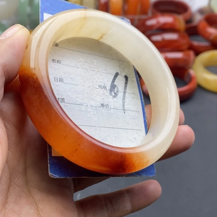 未镶嵌手镯石英质玉