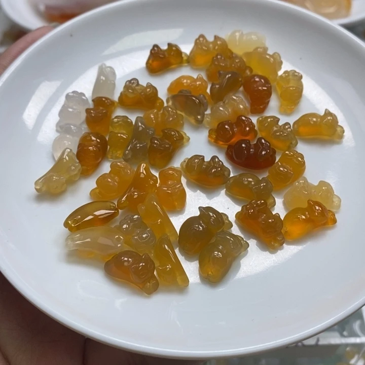未镶嵌颈饰玛瑙/玉髓3个戒指猫