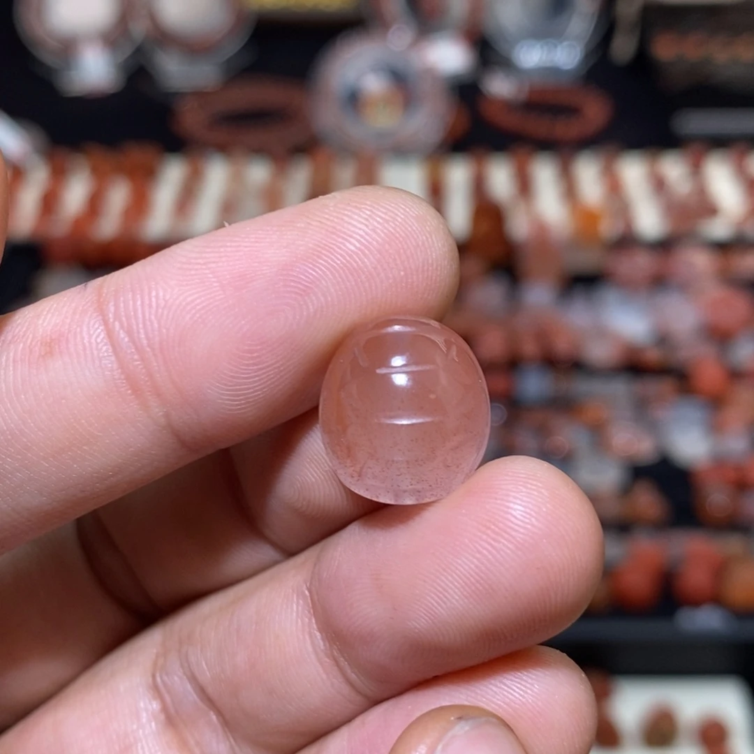 南红玛瑙冰飘未镶嵌龟甲1