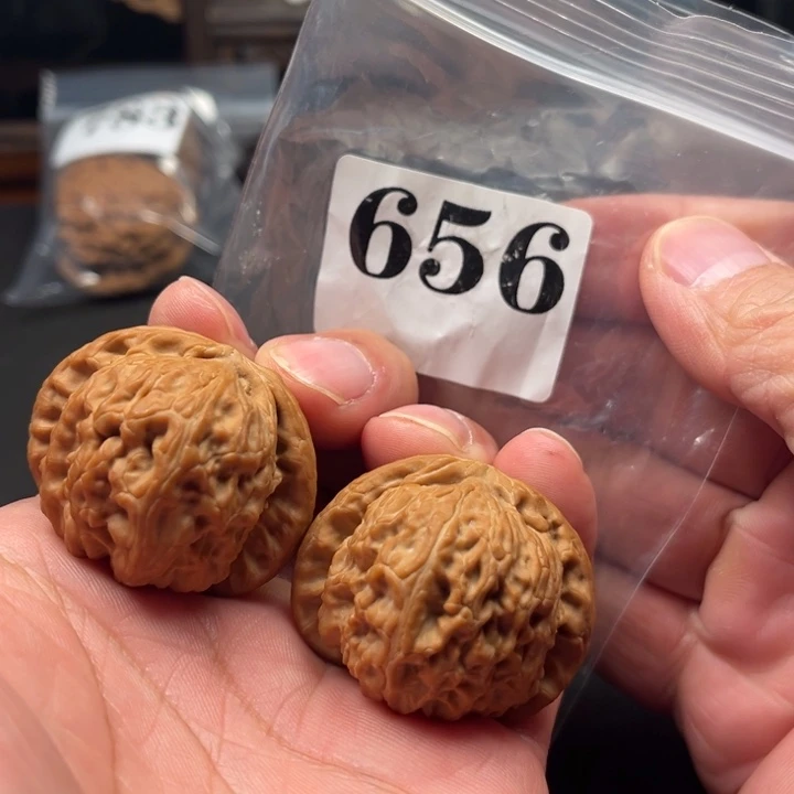 核桃40全品白狮子
