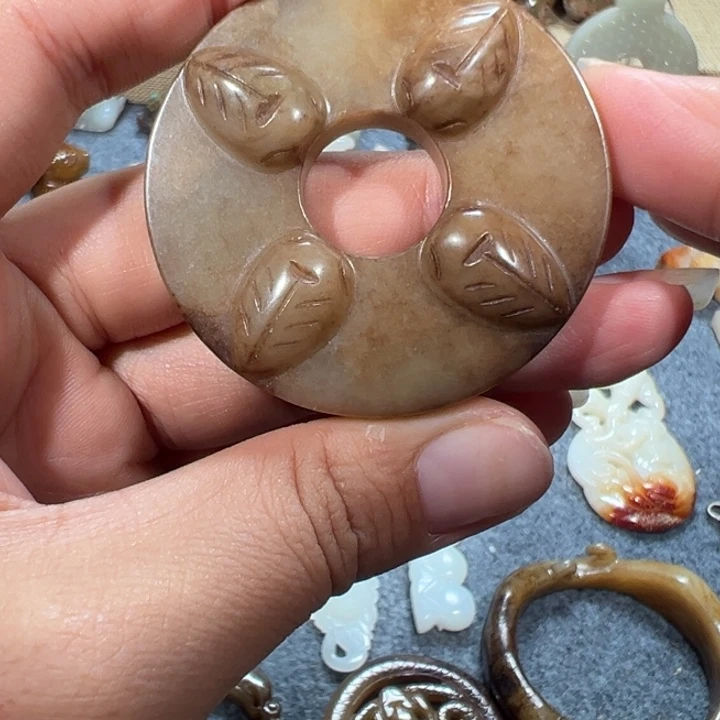 未镶嵌和田玉挂件