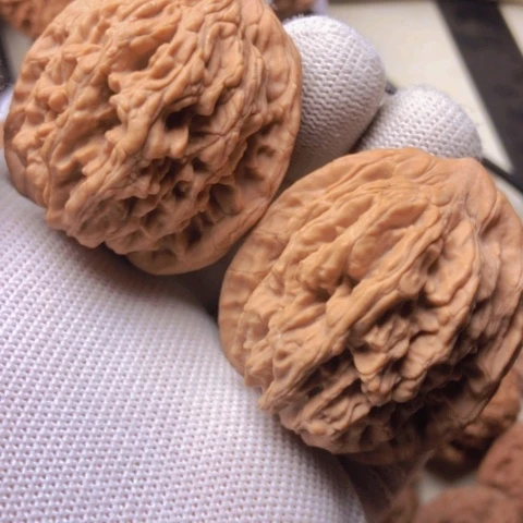 【闪购商品】桃核吊坠麦穗麦穗虎头