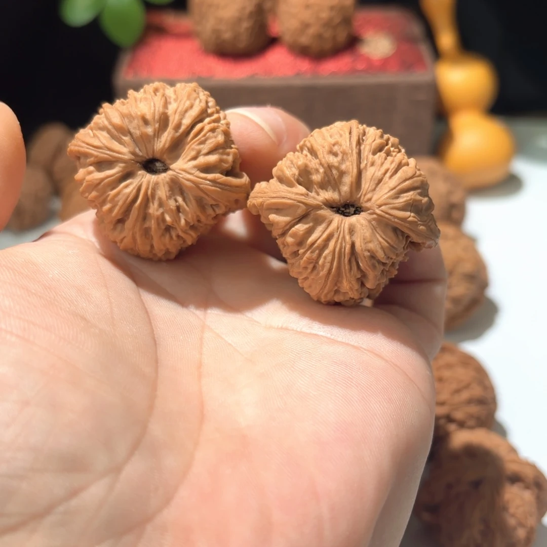 笑***生桃核吊坠涿鹿南将36