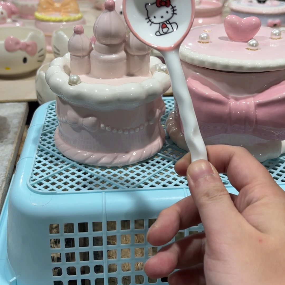 陶瓷和瓷器是在现代社会紫砂
