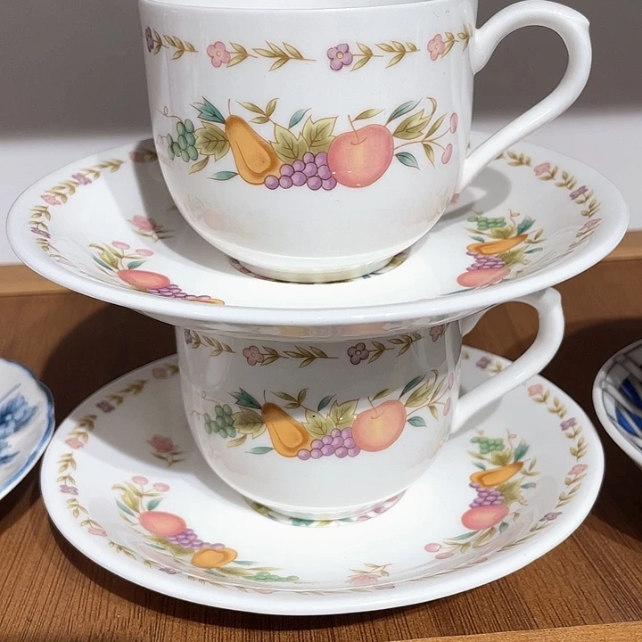 紫砂第102号，丸井底款满绘水果系列两套