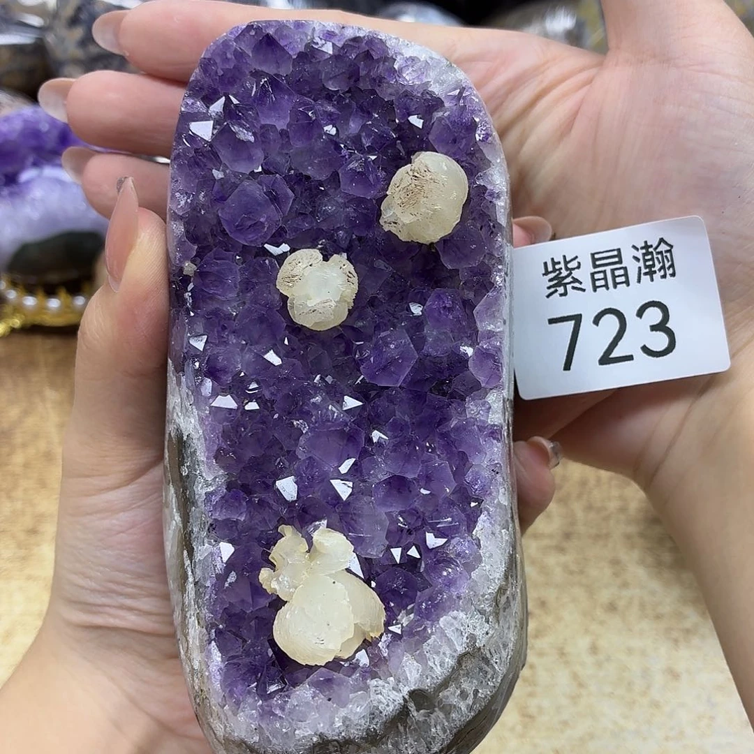 未镶嵌水晶大型摆件（非配饰）