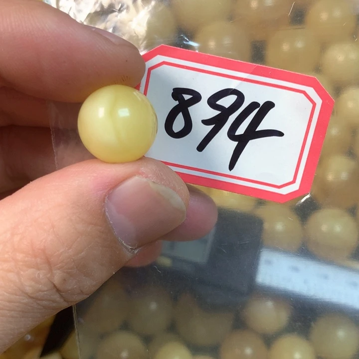 琥珀未镶嵌珠宝奇石瑕疵13.8