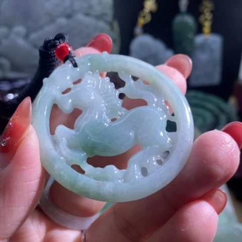 【闪购商品】颈饰未镶嵌翡翠马