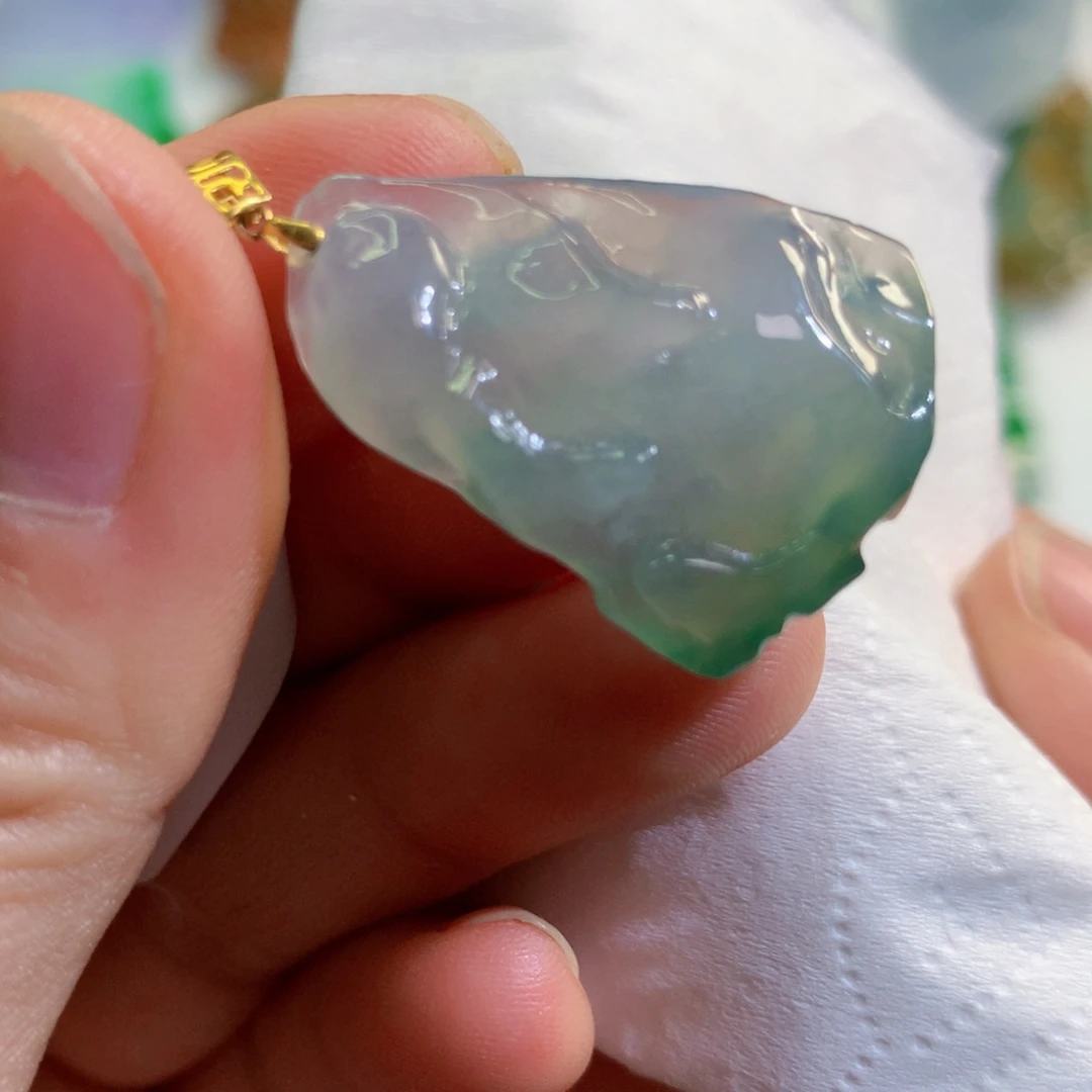 【闪购商品】翡翠吊坠(不含链)未镶嵌