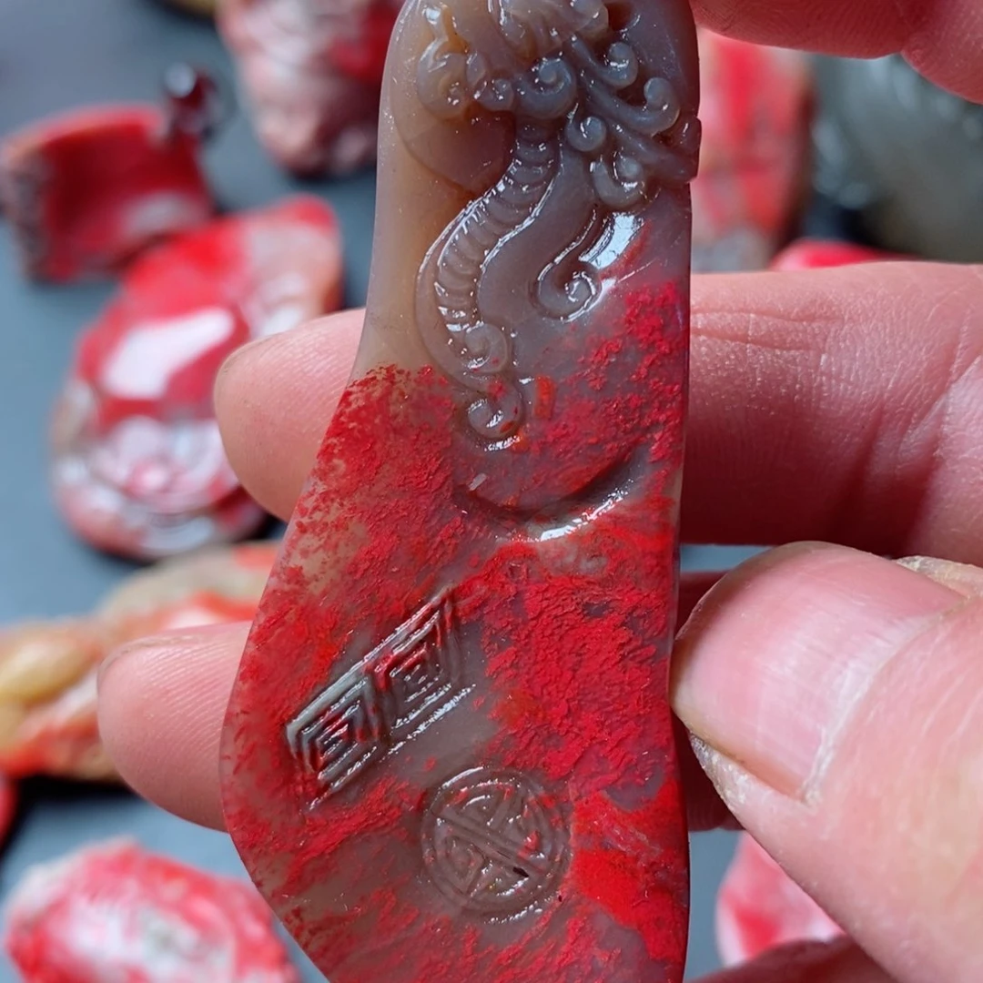 昌化鸡血石昌化鸡血石挂件