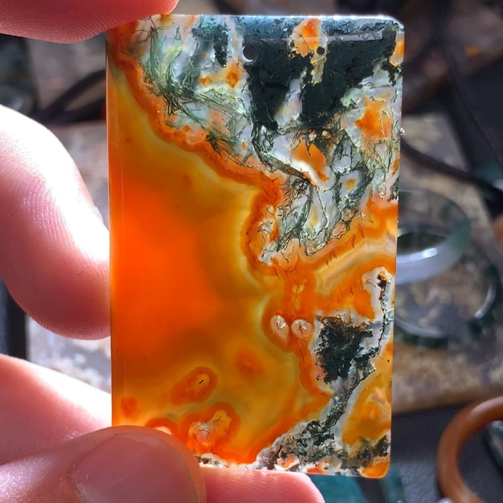 玛瑙/玉髓颈饰未镶嵌五****机