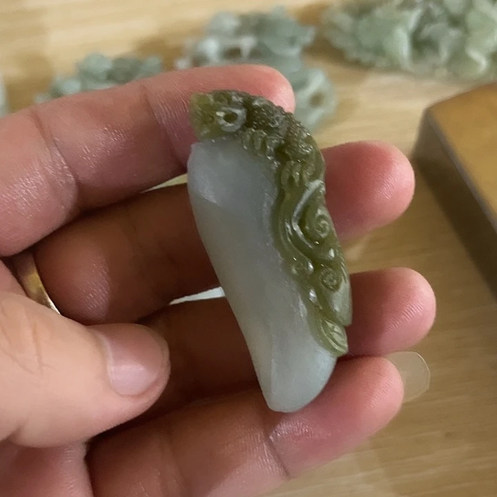 定制翡翠未镶嵌翡翠