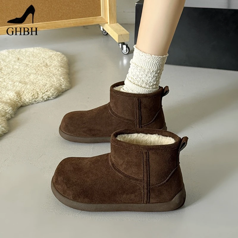 秋冬加绒时尚百搭毛绒雪地靴女东北保暖加厚短靴保暖舒适棉鞋