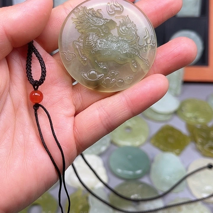岫玉未镶嵌吊坠(赠链)妖***影