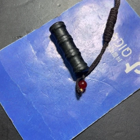 和田玉挂件未镶嵌水**?