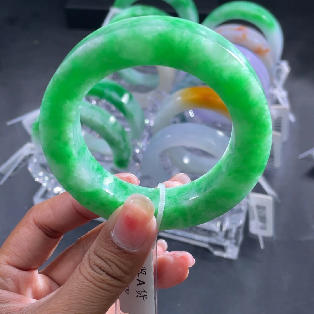 定制翡翠未镶嵌正圈