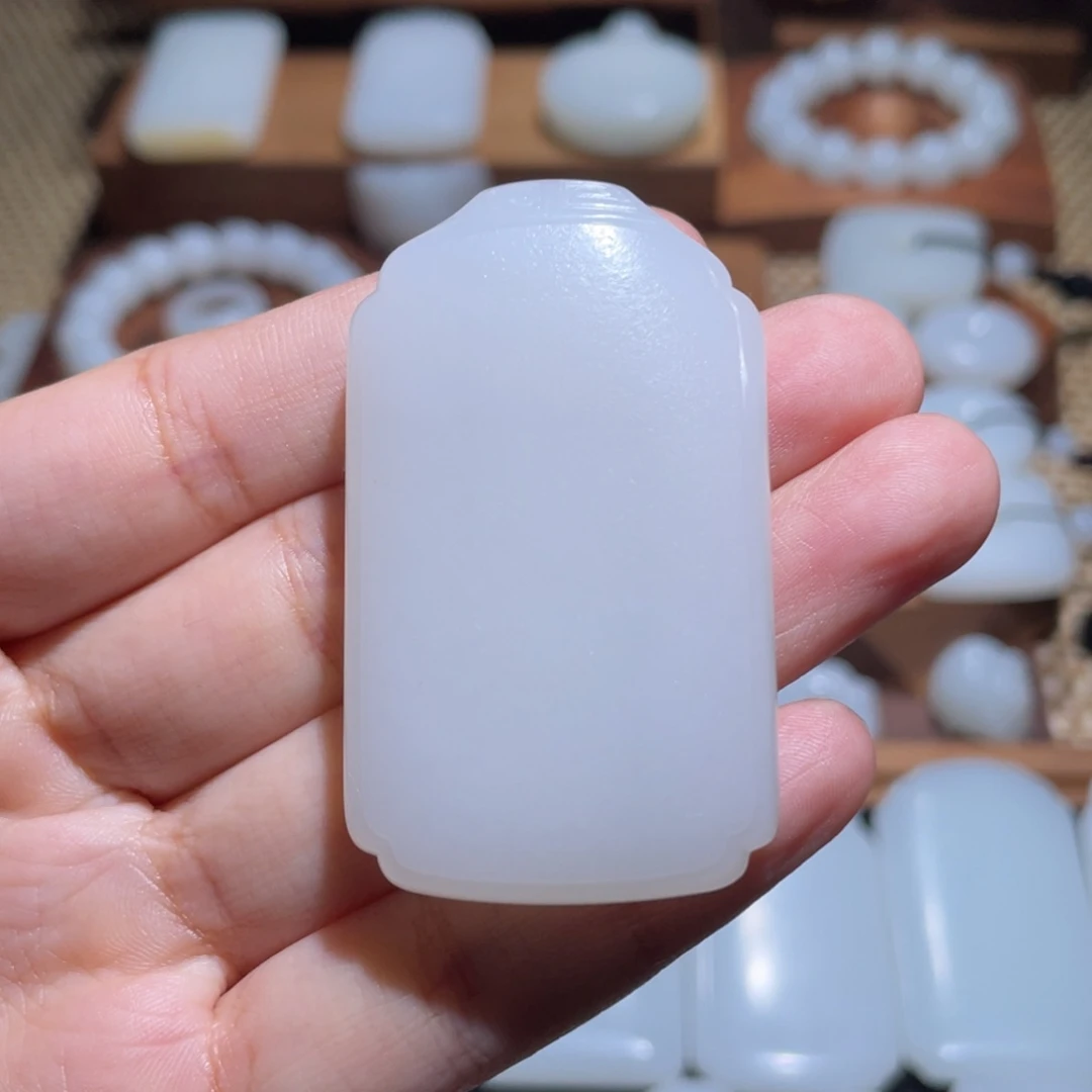 未镶嵌手链和田玉满皮