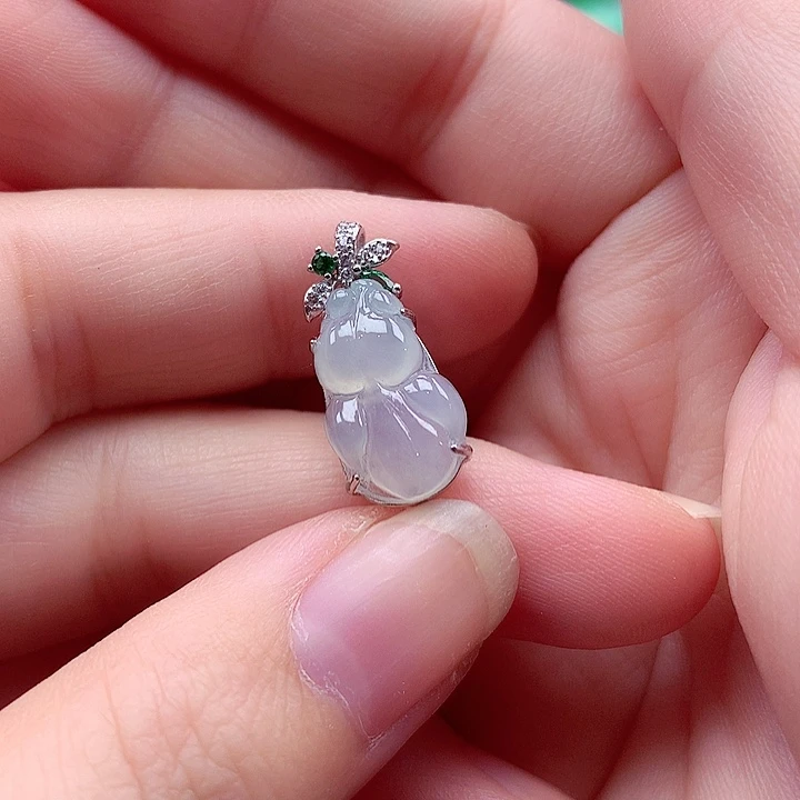 翡翠银S925镶嵌颈饰翡翠