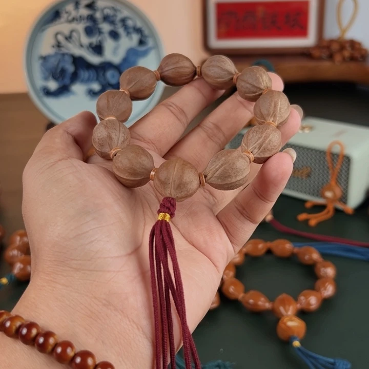 泡****橄榄核手串18×23鲨鱼背