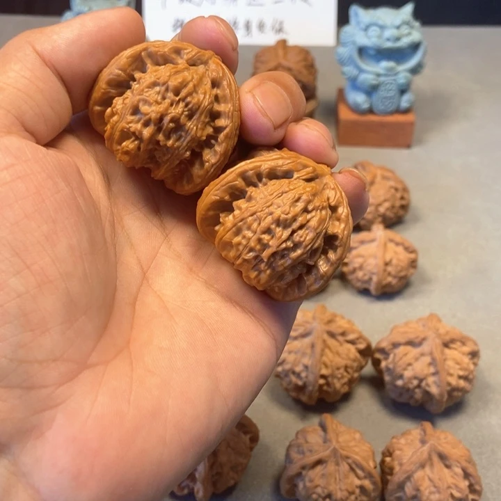 百***乐吊坠文玩核桃白奔