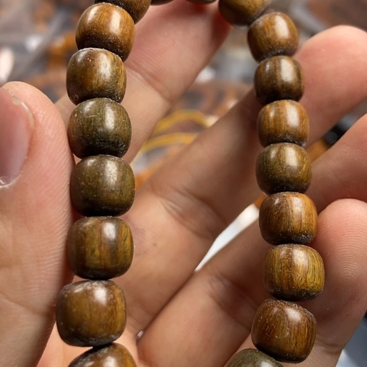 维腊木（绿檀）无事牌