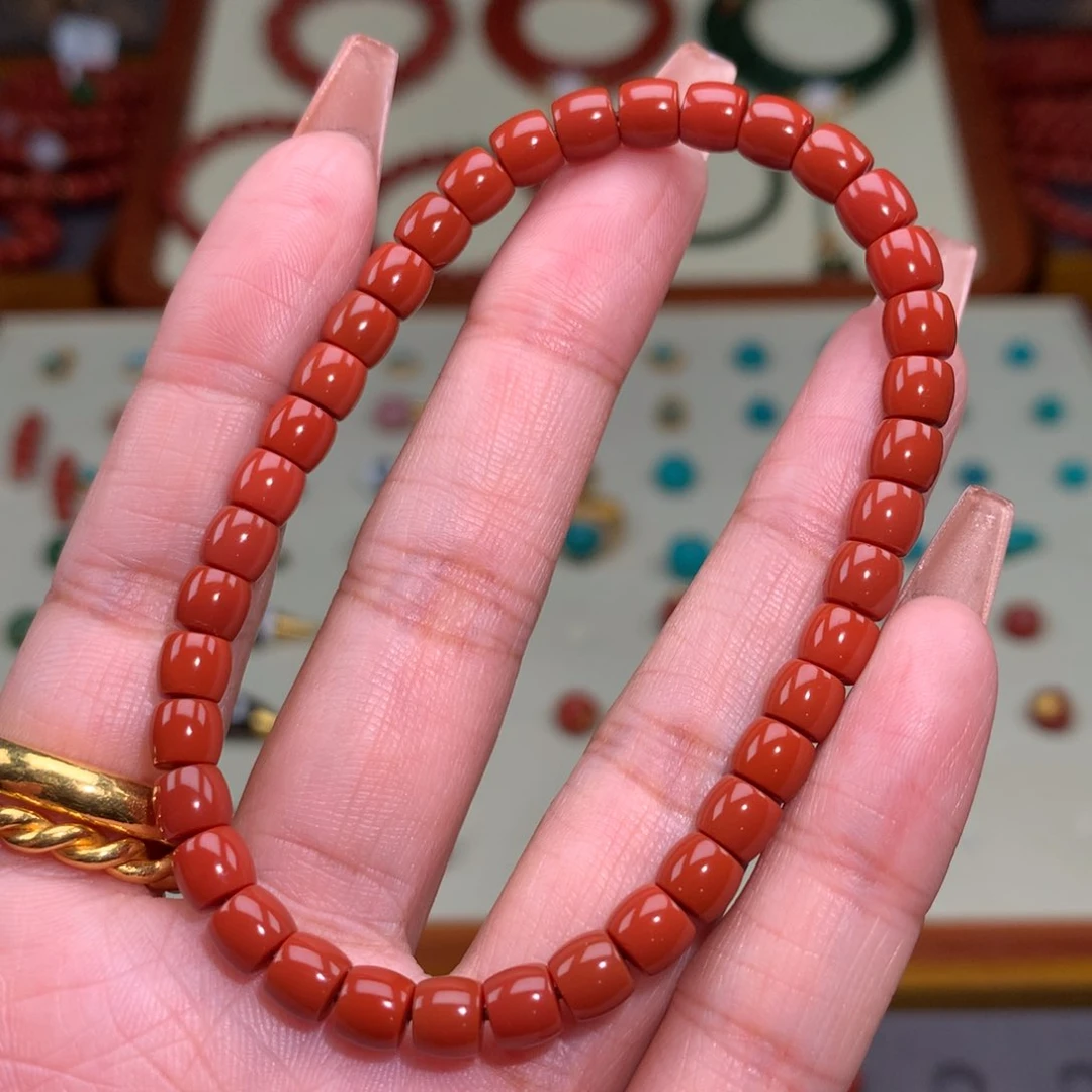 南红玛瑙颈饰未镶嵌