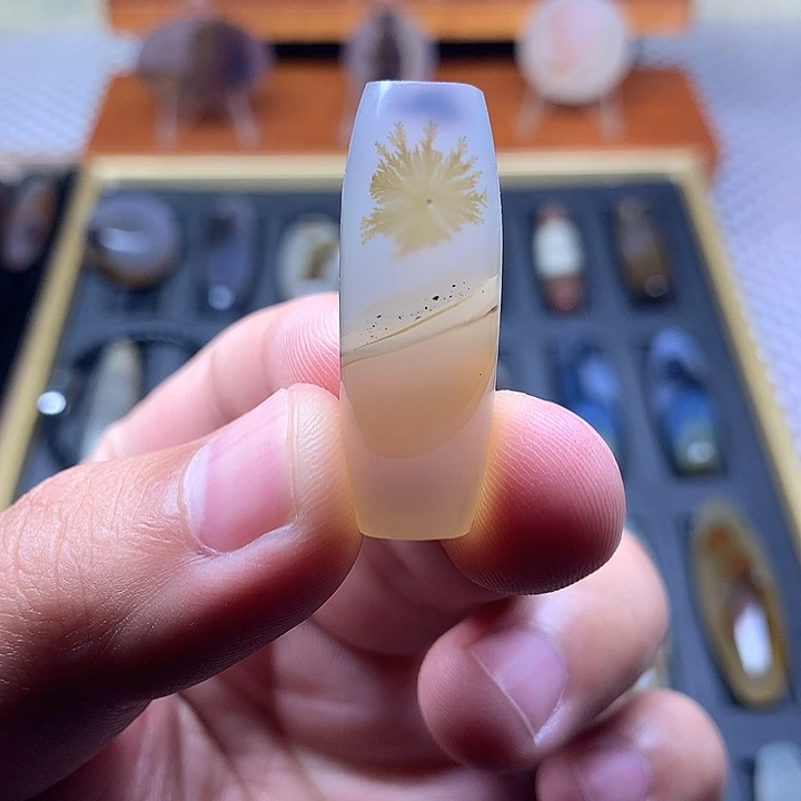 未镶嵌颈饰玛瑙/玉髓