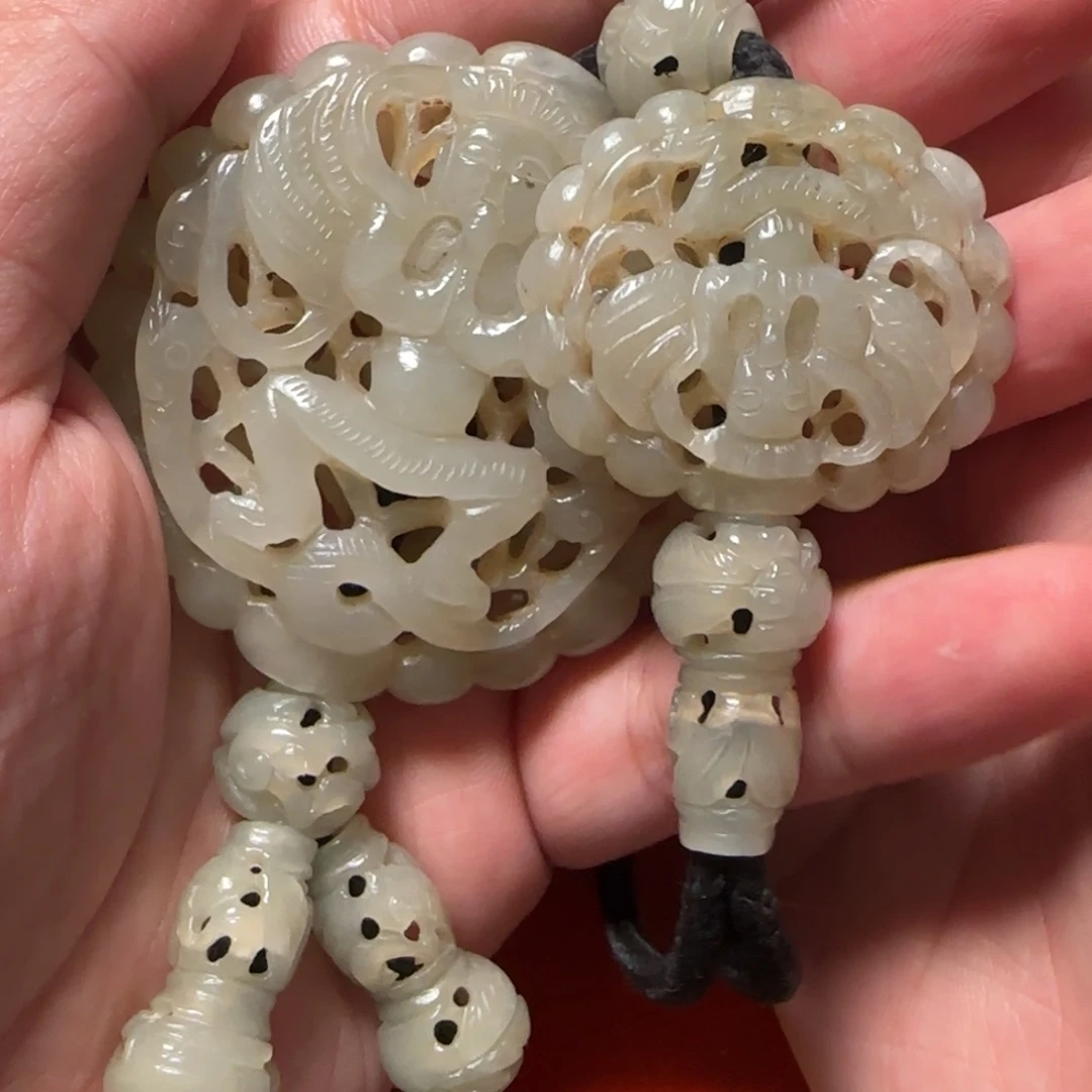 不***翁和田玉未镶嵌挂件