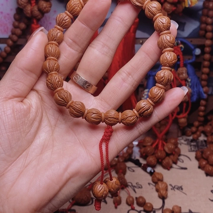 吊坠桃核龙纹桃枭