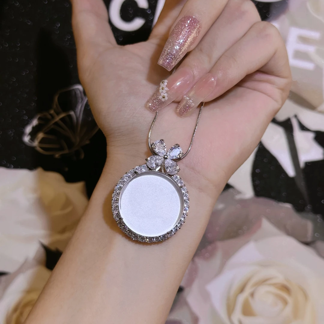 铜合金锆石吊坠 轻奢时尚富家千金系列圆无事牌项链