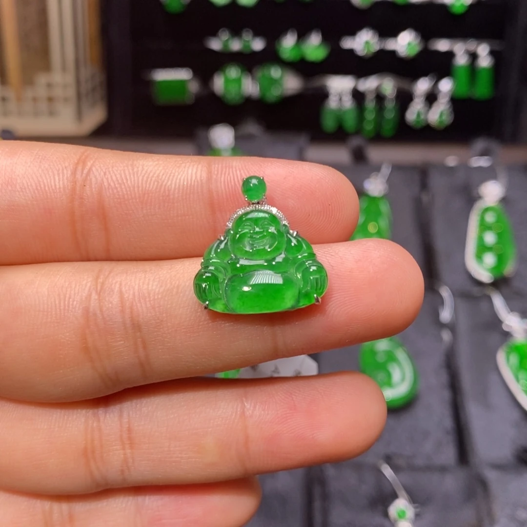 颈饰18K金镶嵌翡翠天然翡翠