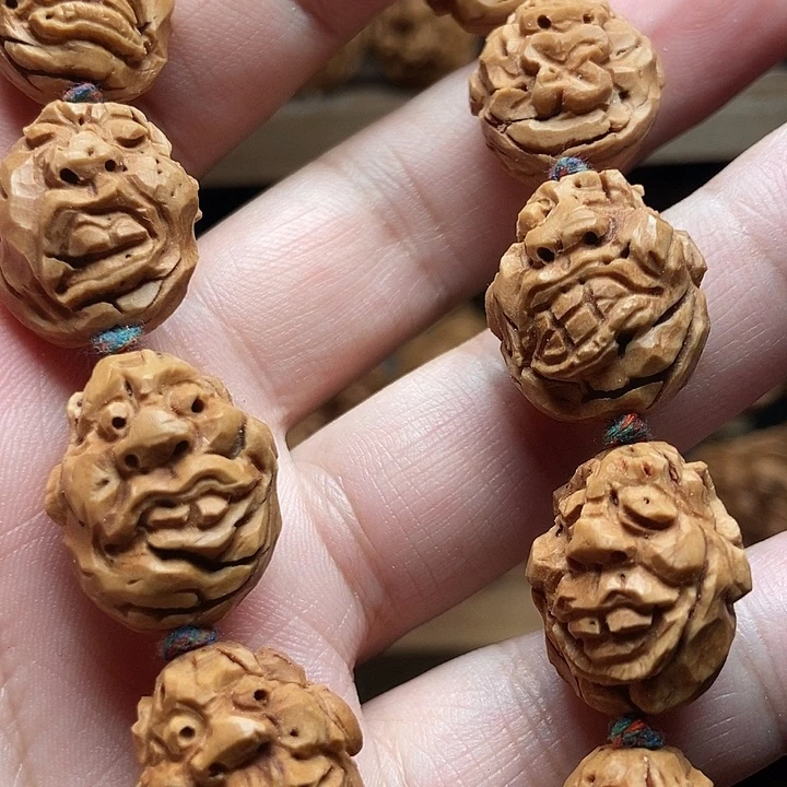 纯手工桃核人生百态