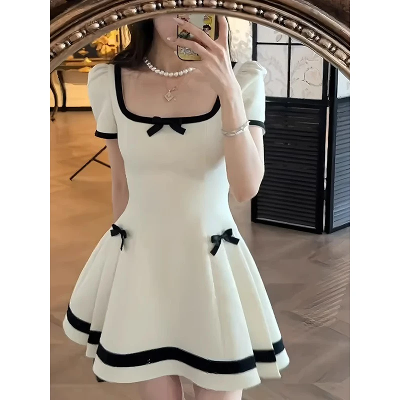 高级感气质撞色蝴蝶结方领连衣裙夏季法式收腰显瘦绝美短款D1167