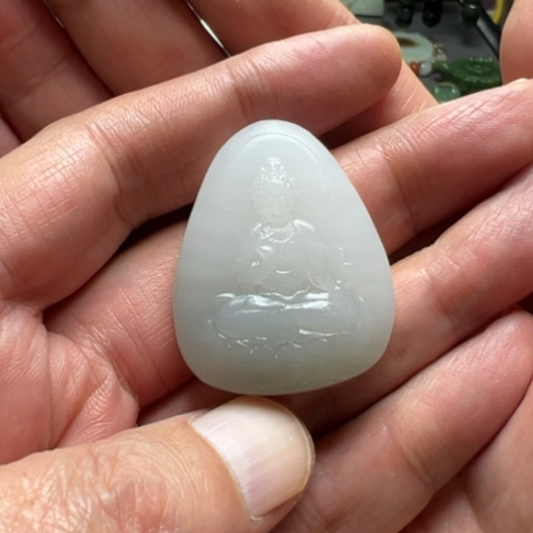 【闪购商品】颈饰未镶嵌和田玉