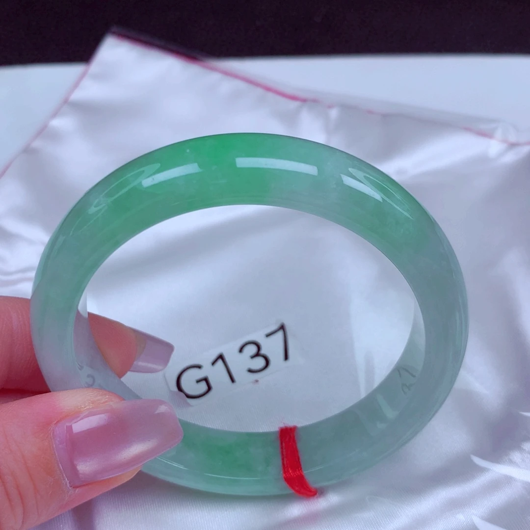 翡翠未镶嵌手镯手镯