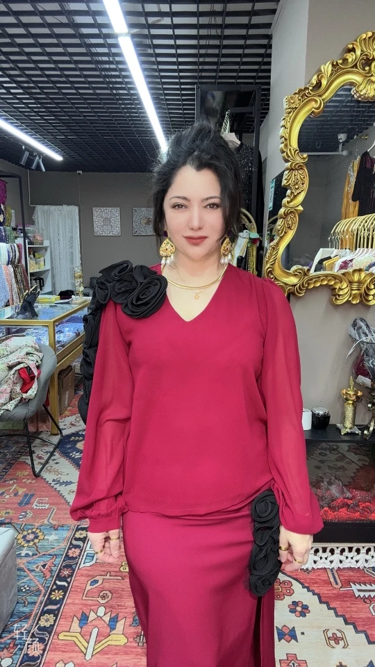 活动价格连衣裙不多只剩一件