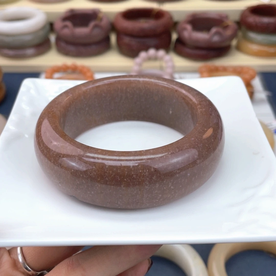 【闪购商品】石英质玉手镯未镶嵌