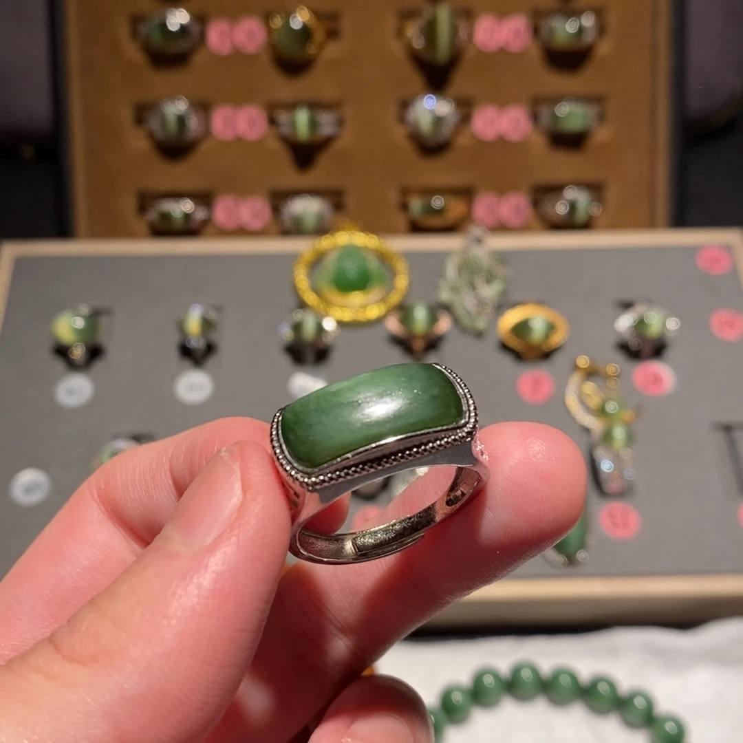 和田玉未镶嵌戒指