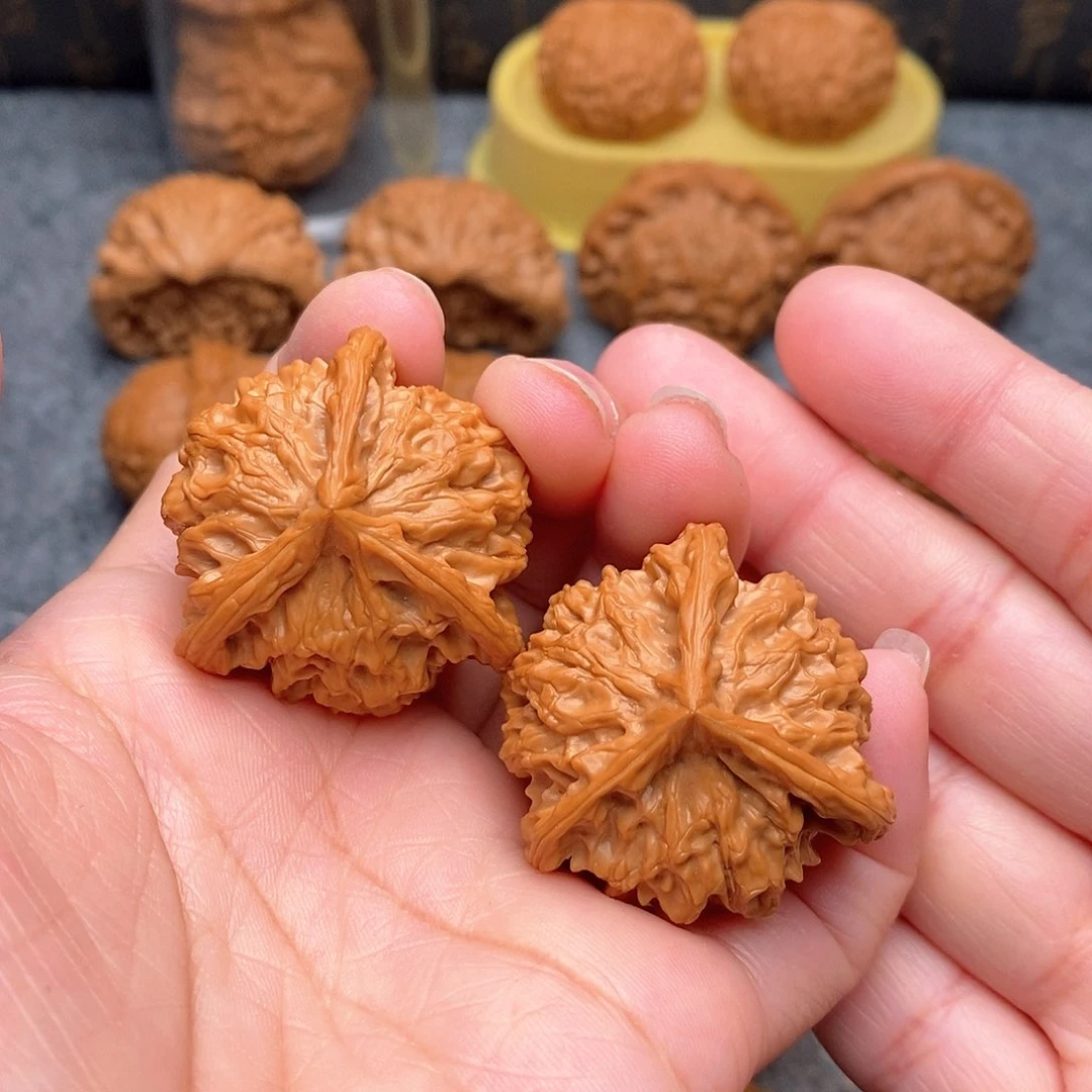 文玩核桃把件夜*何精品盘山三棱39全品