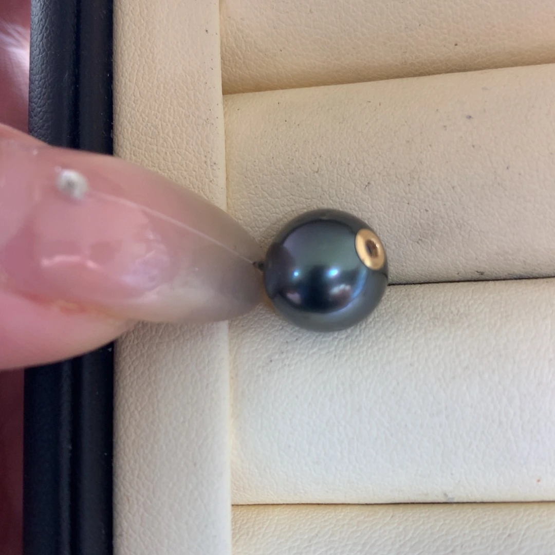 颈饰18K金镶嵌海水珍珠