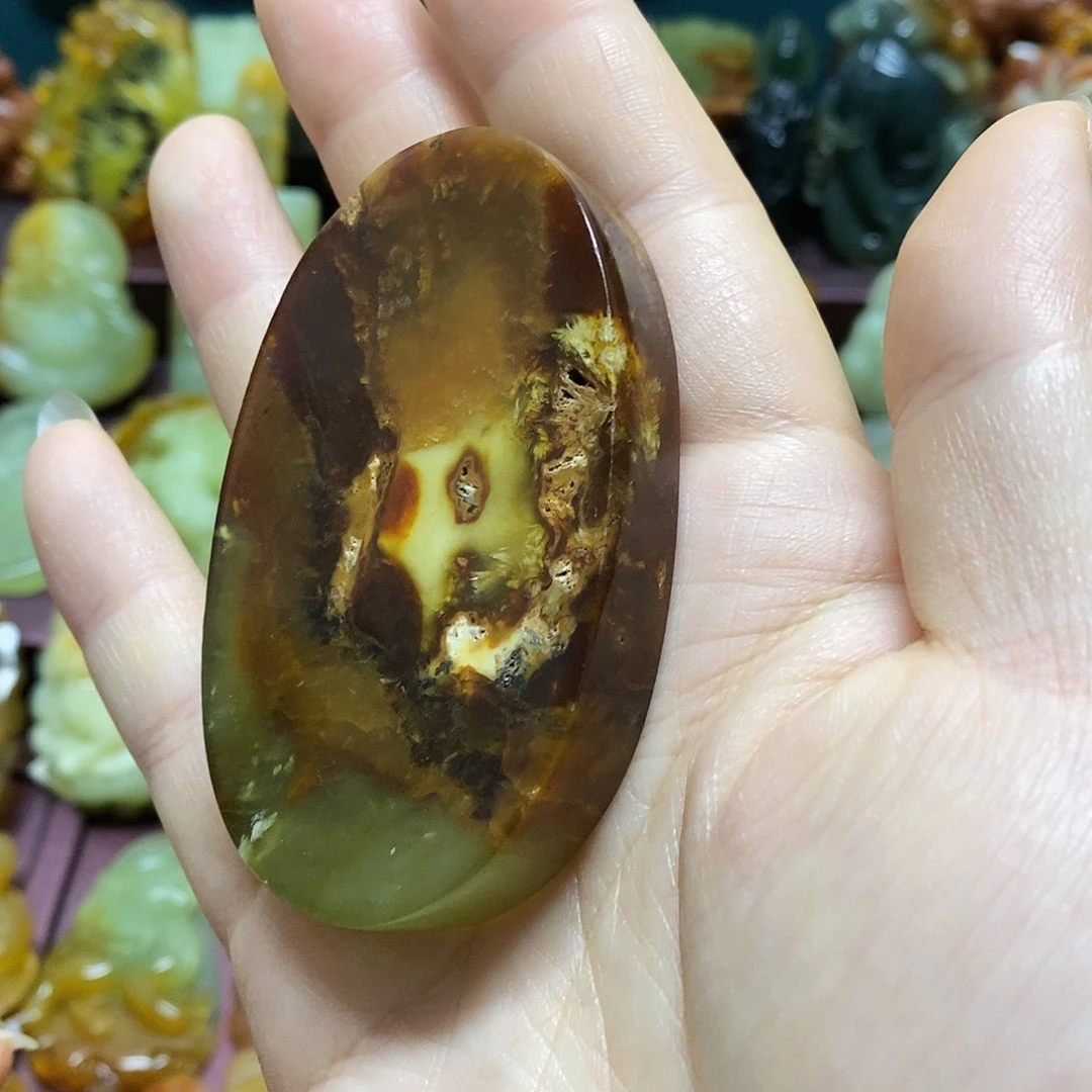 岫玉未镶嵌吊坠(赠链)