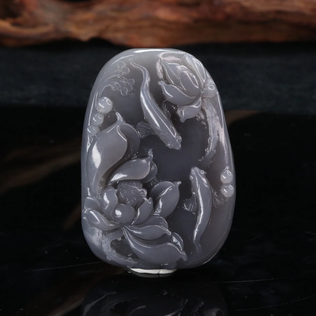 23和田玉满烟紫年年有余/901892北京中保拍卖