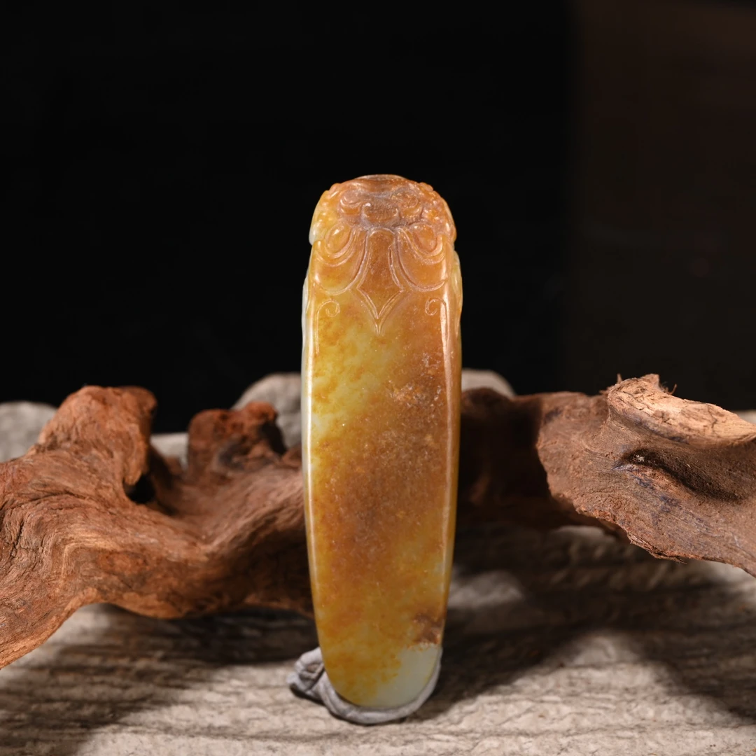 Lot8809 25YU104008和田玉貔貅挂件【籽】/匡时