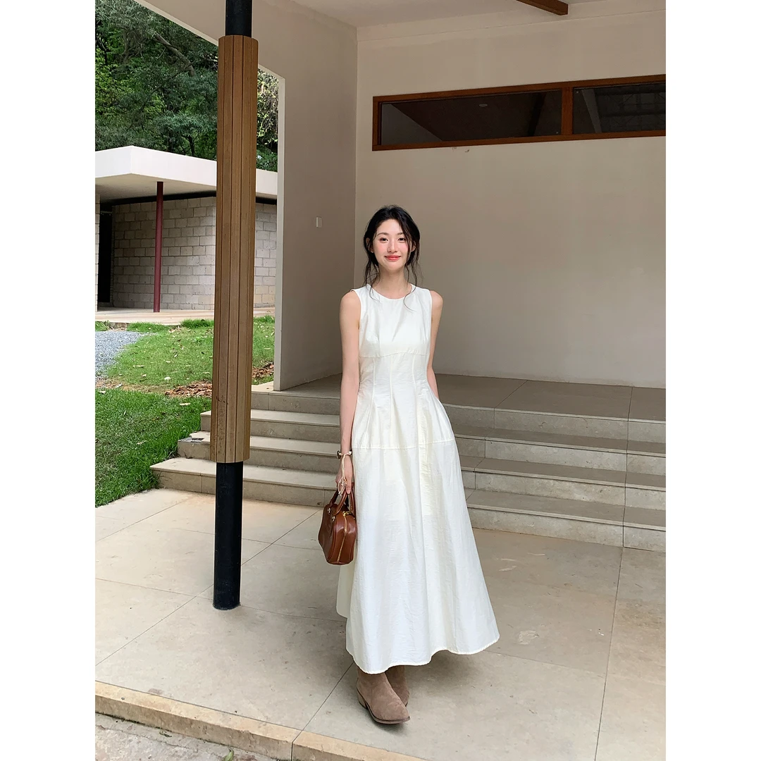 法式白色背心连衣裙女夏季收腰长款温柔气质显瘦高腰a字中长裙子