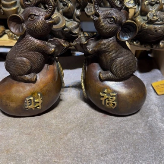 黄铜家居了，小摆件的