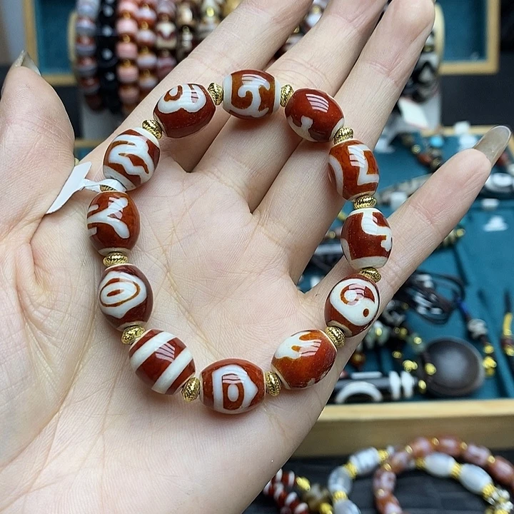 玛瑙/玉髓（覆膜）颈饰合金