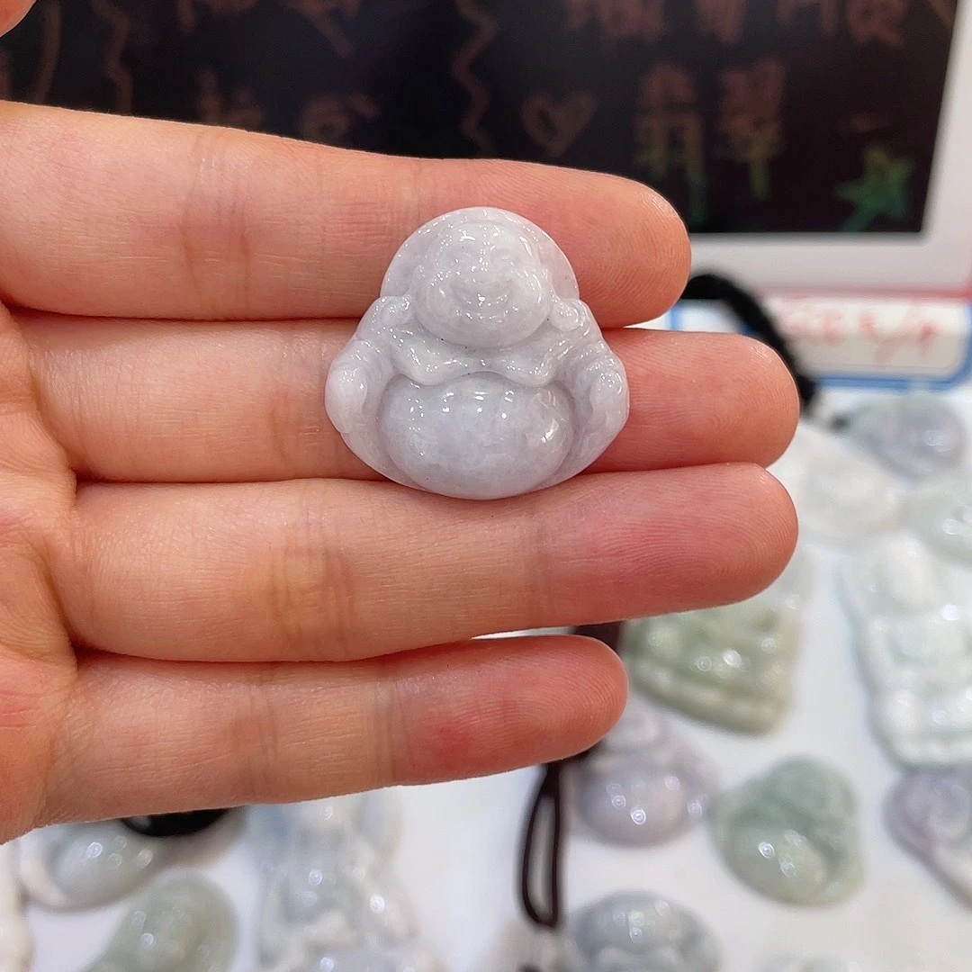 翡翠未镶嵌颈饰佛公